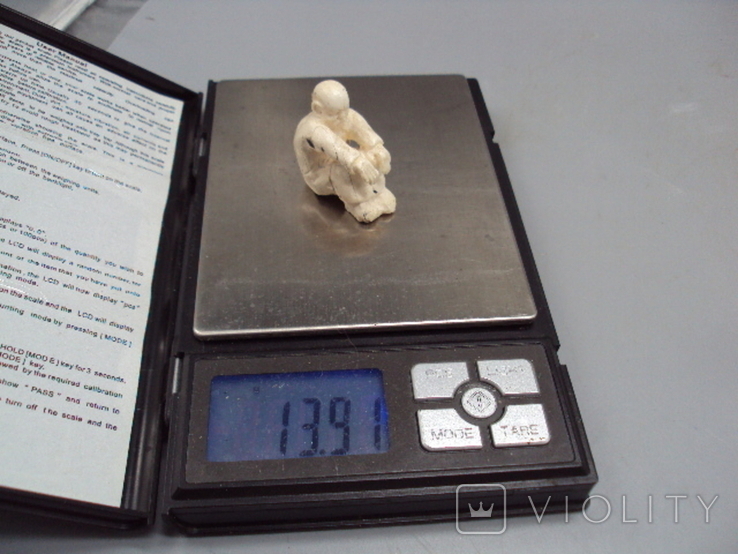 Figure netsuke figurine bone tusk mammoth miniature man japanese sitting 3.2 cm, photo number 12