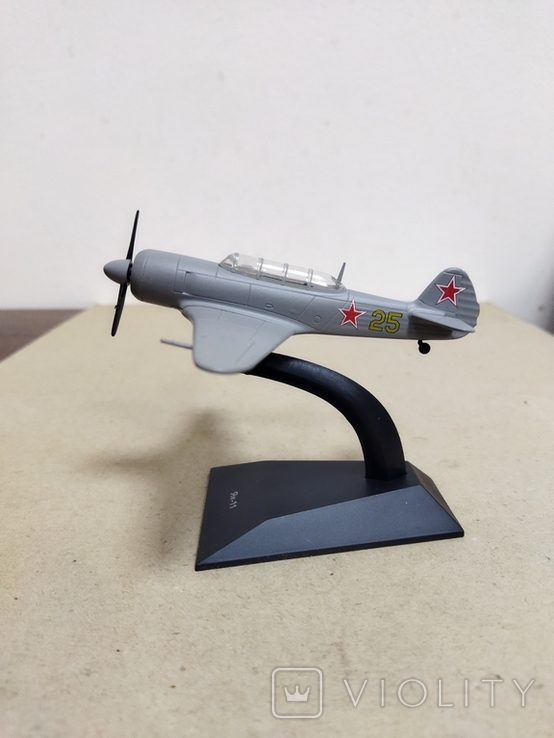 Aircraft model Yak-11, DeAgostini, photo number 2