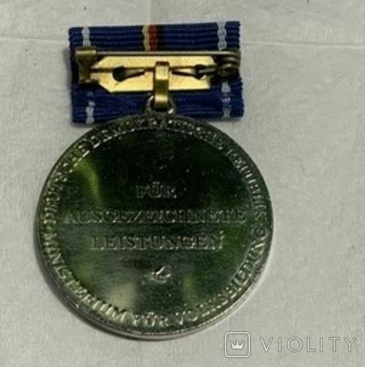 Серебрянная медаль Лессинга за окончание школи в ГДР, год примерно 1985, родная колодка, фото №6