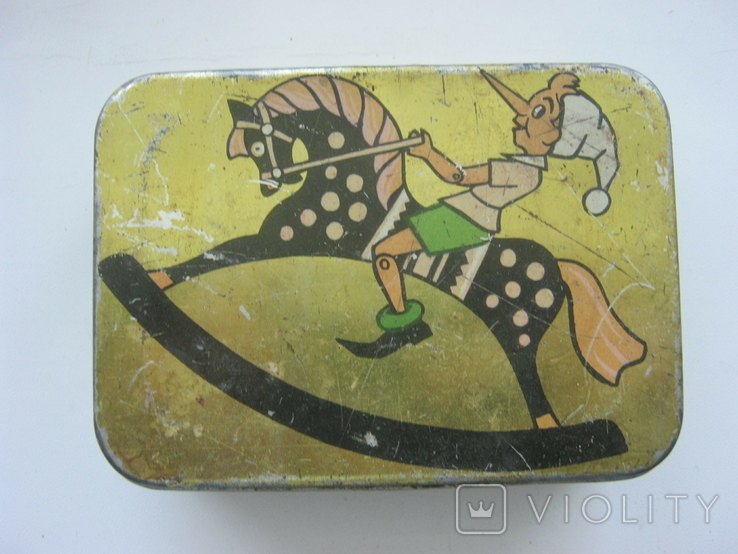 Pinocchio tin box on a horse, photo number 2