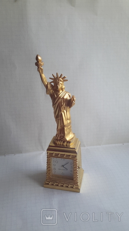 Statuette "Statue of Liberty" with a clock, photo number 2