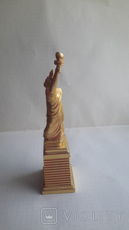 Statuette "Statue of Liberty" with a clock, photo number 3