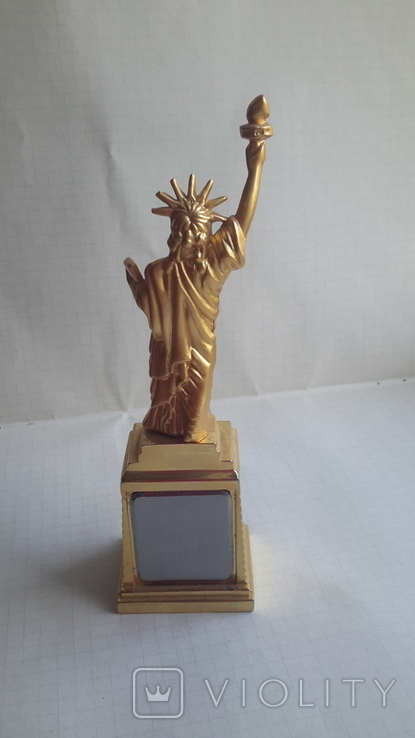 Statuette "Statue of Liberty" with a clock, photo number 4