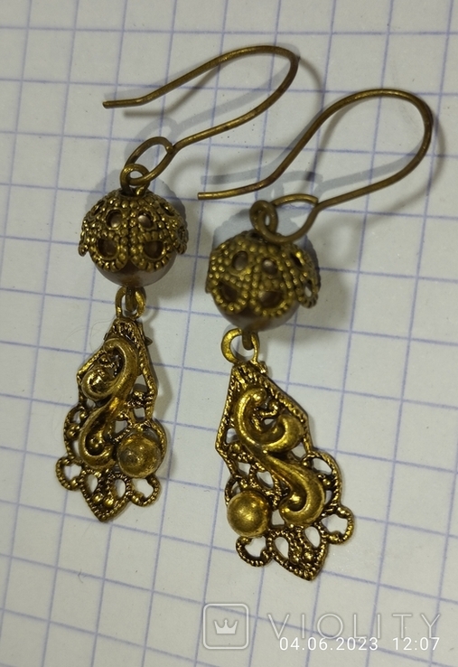 Antique earrings made of bronze, photo number 3