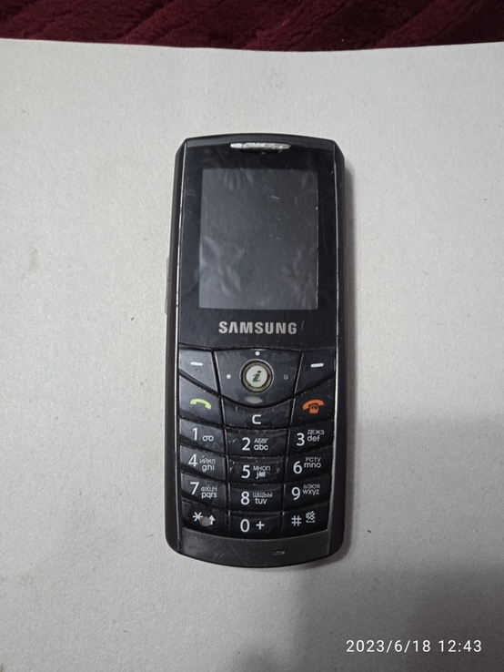 Кнопковий телефон Samsung, numer zdjęcia 2