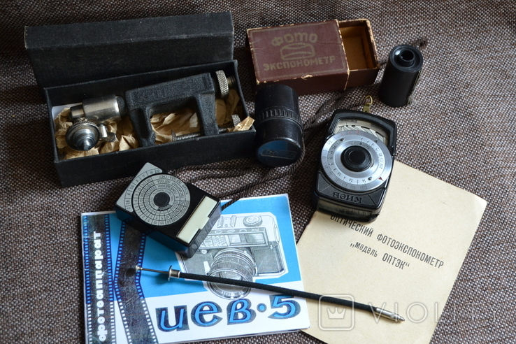 Kiev-5 No. 00076 1971, tripod, exposure meter, packaging, instructions., photo number 3