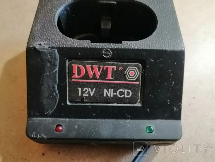 Зарядное для шуруповёрта DWT, фото №7