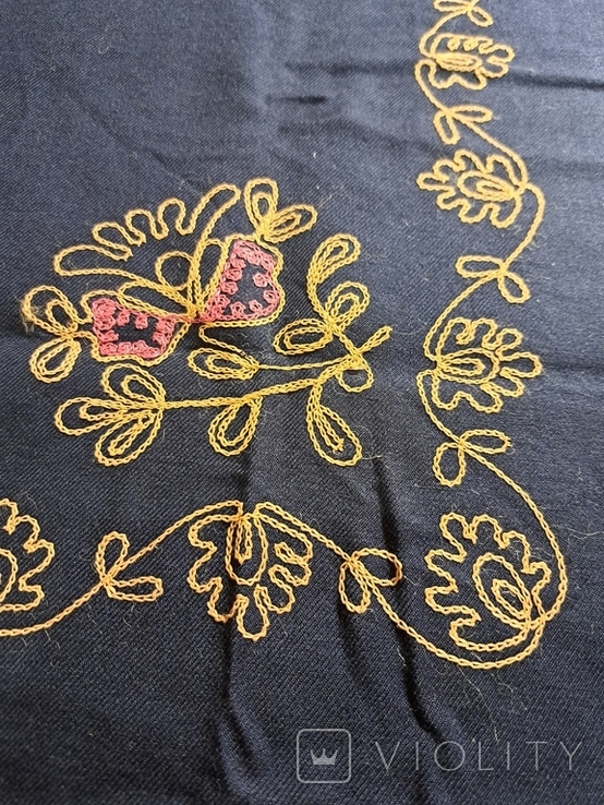 Тонкий шерстяной платок с вышивкой и бахромой времён СССР 67/65 см, фото №3