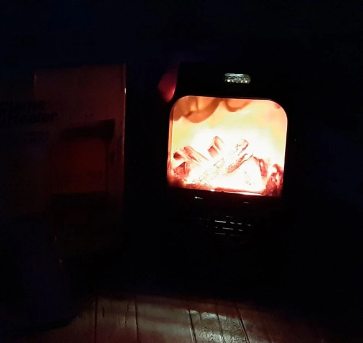 Обогреватель портативный FLAME HEATER 900w с LCD-дисплеем, пультом Д/У и имитацией камина, фото №2