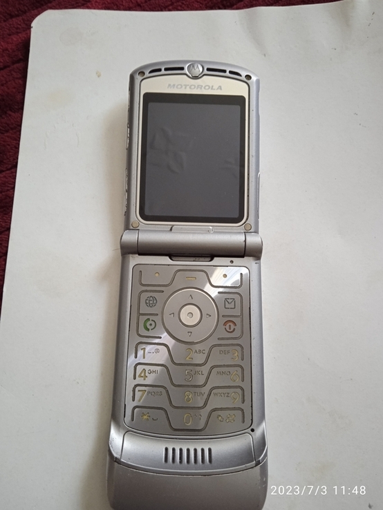 Motorola Razr V3, photo number 4