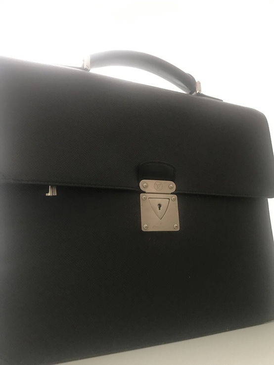 Louis Vuitton Robusto 2 Briefcase Taiga Leather, фото №2