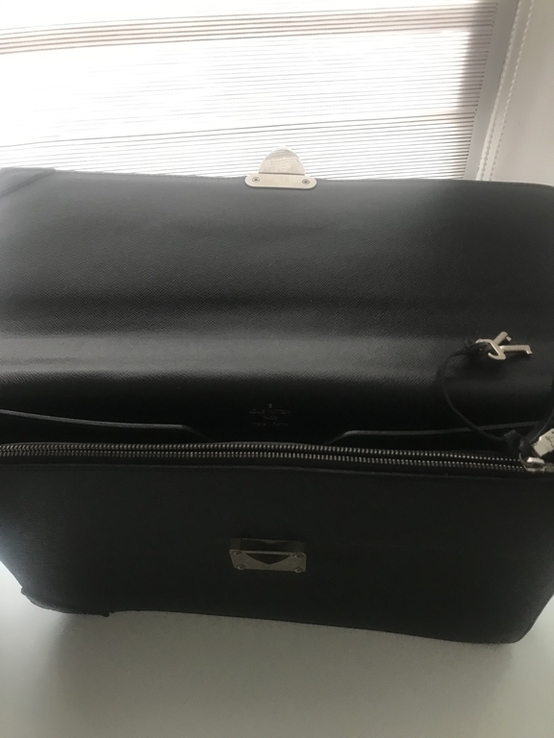 Louis Vuitton Robusto 2 Briefcase Taiga Leather, numer zdjęcia 8