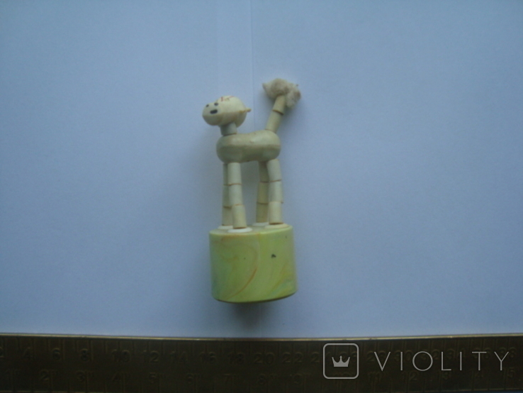 Динамічна іграшка СРСР Корівка, фото №2