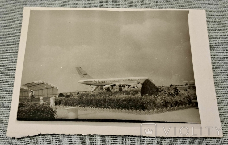Фото. Самолёт Ту-104Б. Бортовой номер СССР-42413. На Кубе., фото №3