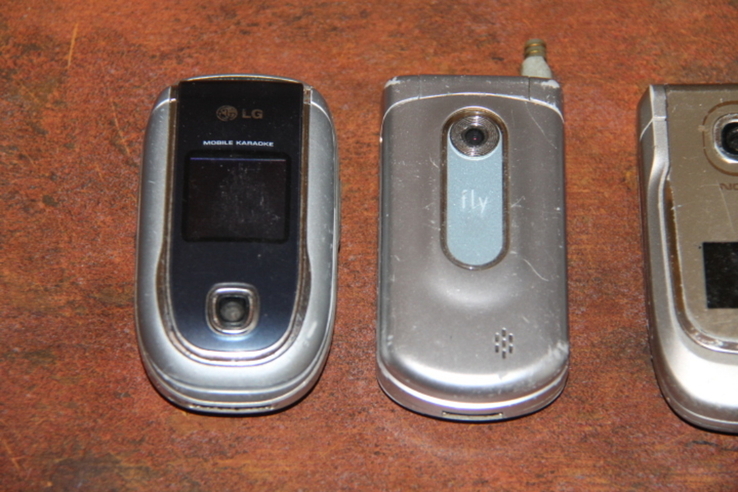 Три телефона. №63.232, фото №3