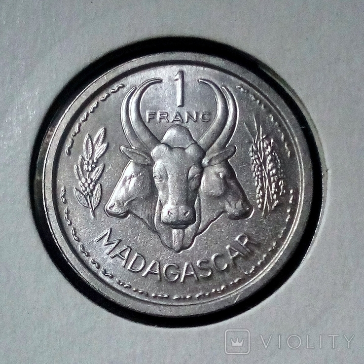 Мадагаскар 1 франк 1958 г., фото №2