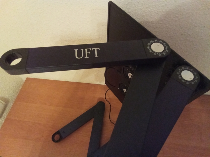 Подставка-столик с охлаждением для ноутбука. фирма" UFT" б/у., numer zdjęcia 7