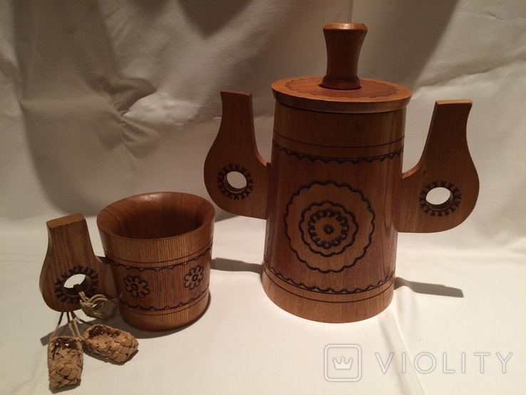 Декоративные деревянная кружка и бочонок, фото №2