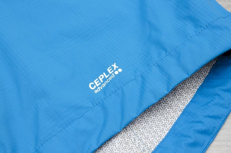 Мембранна куртка Vaude Tiak Jacket Waterproof. Розмір S, фото №4