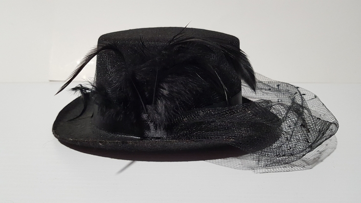Шляпка с черной вуалью, фото №3