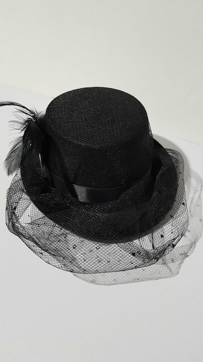 Шляпка с черной вуалью, фото №9
