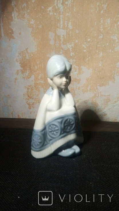Фарфоровая статуэтка Задумчивая девушка. Испания Miguel Requena S.A. 1960, фото №6