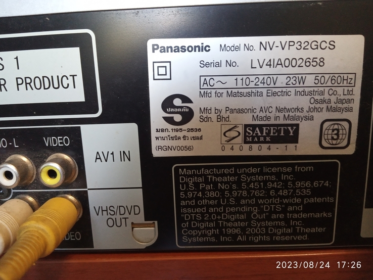 DVD Компакт-диск проигрыватель со встроенным видеомагнитофоном Panasonik. Малайзия., фото №5