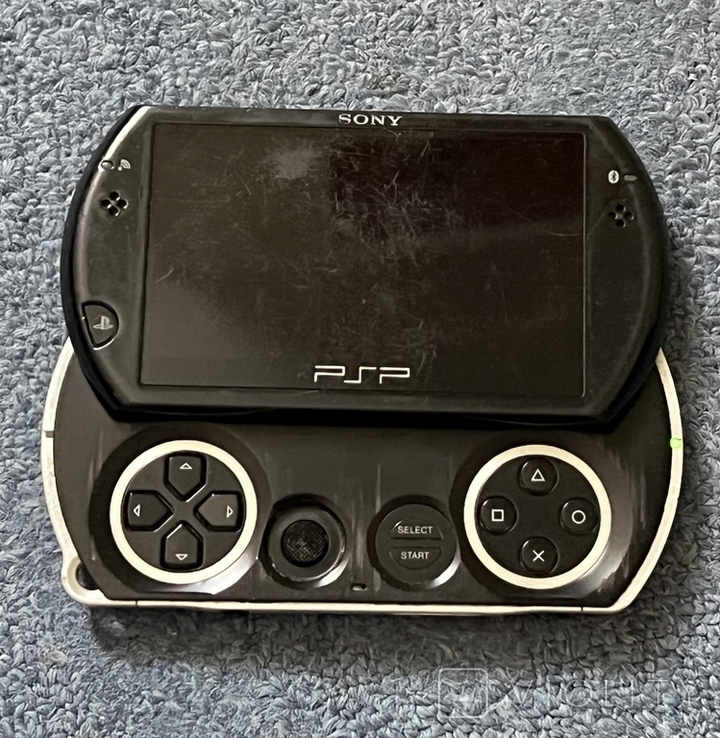 Authentic Sony PSP Go Console Black Excellent Condition -  Portugal