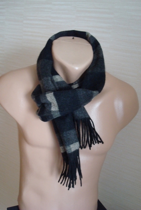 100% шерсть теплый мужской шарф черно серый с бахромой, фото №4