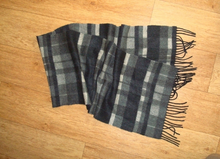 100% шерсть теплый мужской шарф черно серый с бахромой, фото №6
