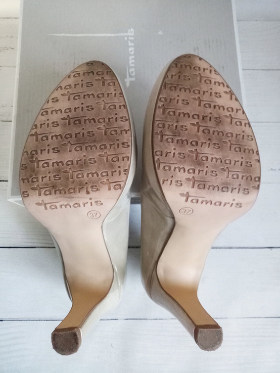 Жіночі туфлі бежеві, кремові, розмір 37 Tamaris стан як нові, photo number 9