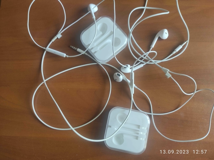 Наушники Apple iPhone EarPods 3,5 мм оригинал (2 пары), фото №2