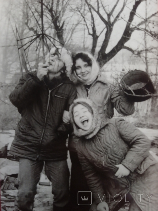 Девушки мужчина смех улыбка шуточное фото 1979 – на сайте для  коллекционеров VIOLITY | Купить в Украине: Киеве, Харькове, Львове, Одессе,  Житомире