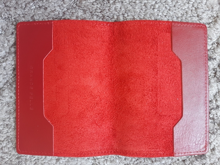 Шкіряна обкладинка на паспорт Grande Pelle 140х100 мм глянцева шкіра Sicillia червоний, numer zdjęcia 7