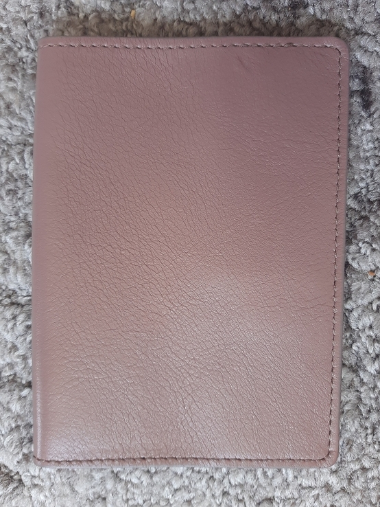 Шкіряна обкладинка на паспорт Grande Pelle 140х100 мм глянцева шкіра Sicillia фрез, фото №5