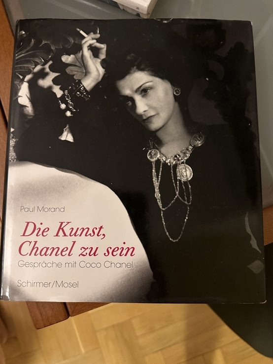 Chanel, photo number 2