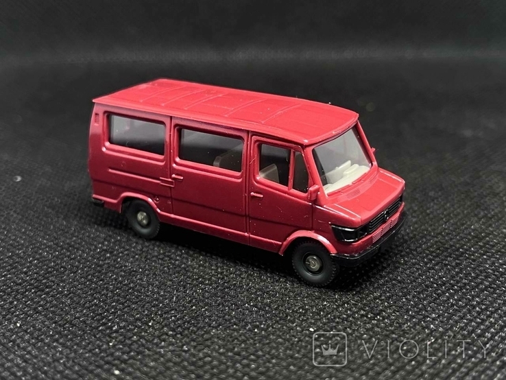 Маштабна модель мікроавтобуса Mercedes-Benz 207D Kombi Wiking, фото №3