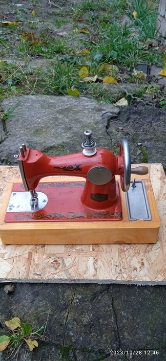 Швейна машинка, фото №2