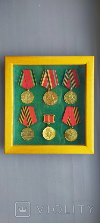 Вітрина з медалями СРСР, фото №2