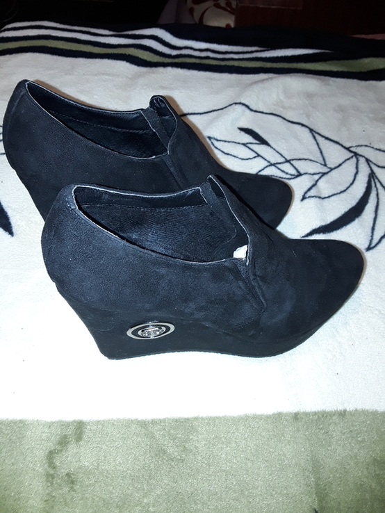 Черные туфли женские замшевые размер 39 новые (Германия), фото №2
