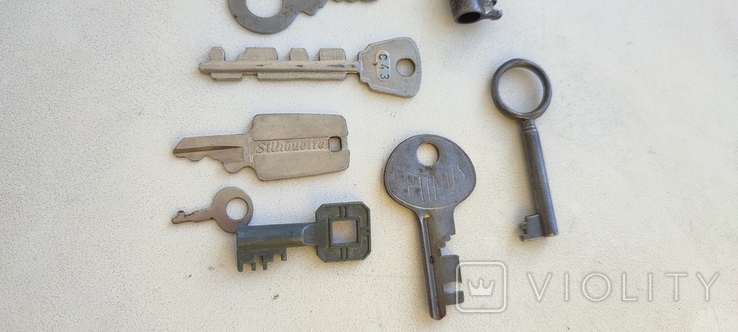 Лот старинных и винтажный ключей, фото №9