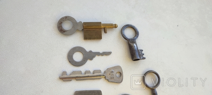 Лот старинных и винтажный ключей, фото №10