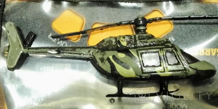 Игрушечный военный вертолет., фото №2