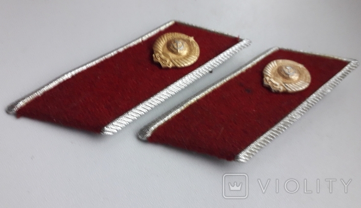 Петлицы милиция СССР, 60-е года/серебристый кант, 2 шт. только левосторонние усы крепления, фото №4