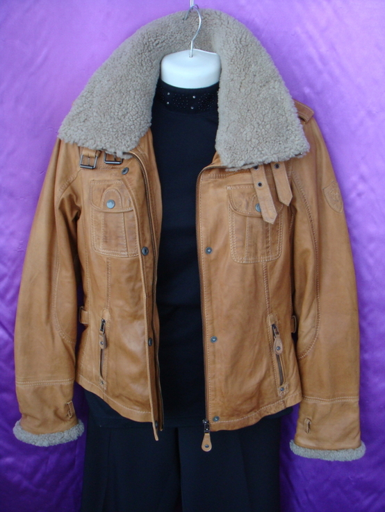 Женская кожаная куртка MAURITIUS , мягкая кожа, тонкое утепление, на 44 размер., photo number 2