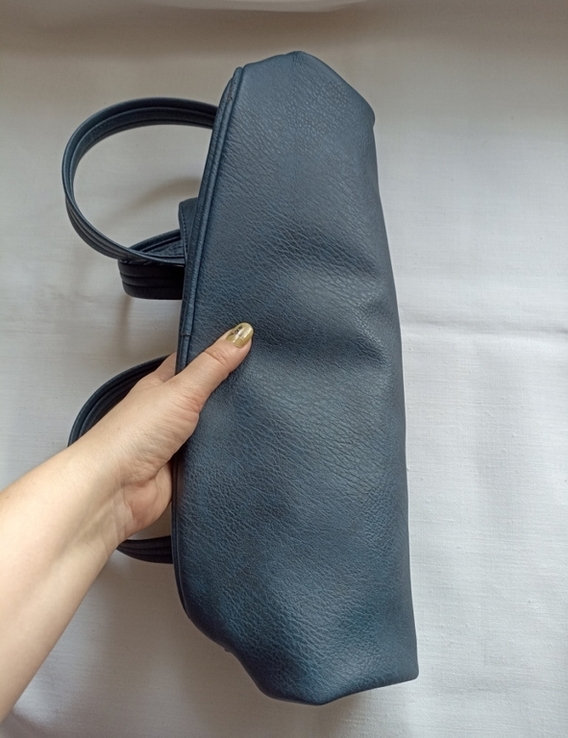 Красивая вместительная женская сумка на длинных ручках т синяя под джинс, фото №12