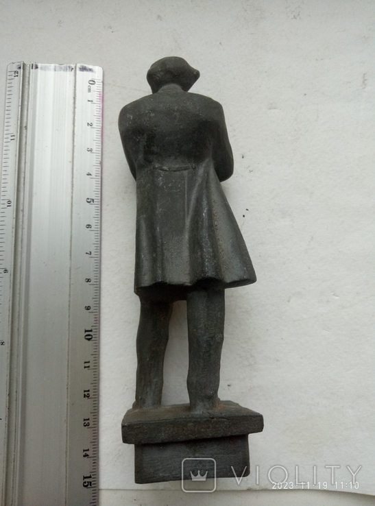 Скульптура Чернышевского, фото №3
