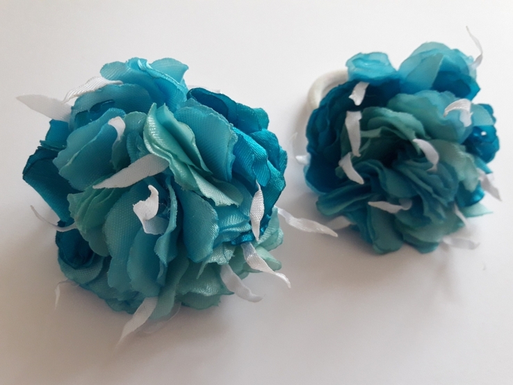 Резиночки для волос с голубыми цветами, фото №5