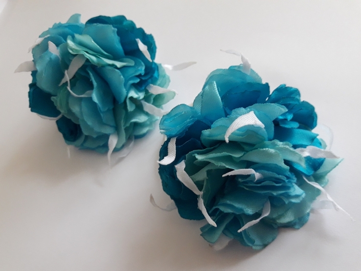 Резиночки для волос с голубыми цветами, фото №6