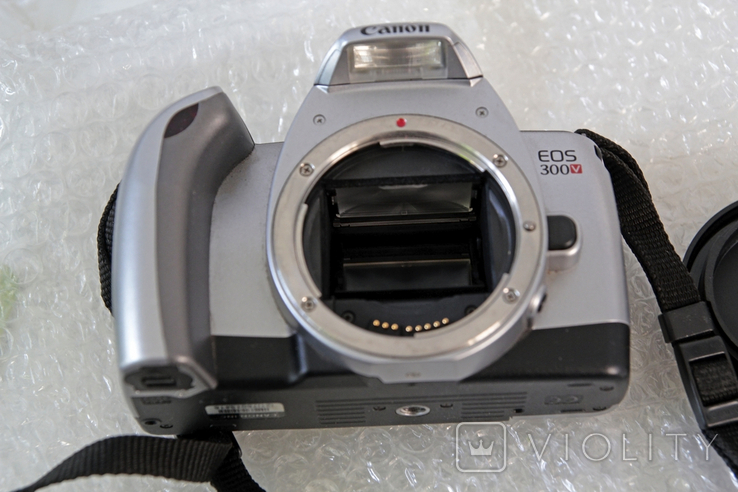 Canon 300v с инструкцией и комплектом аккумуляторов, фото №3